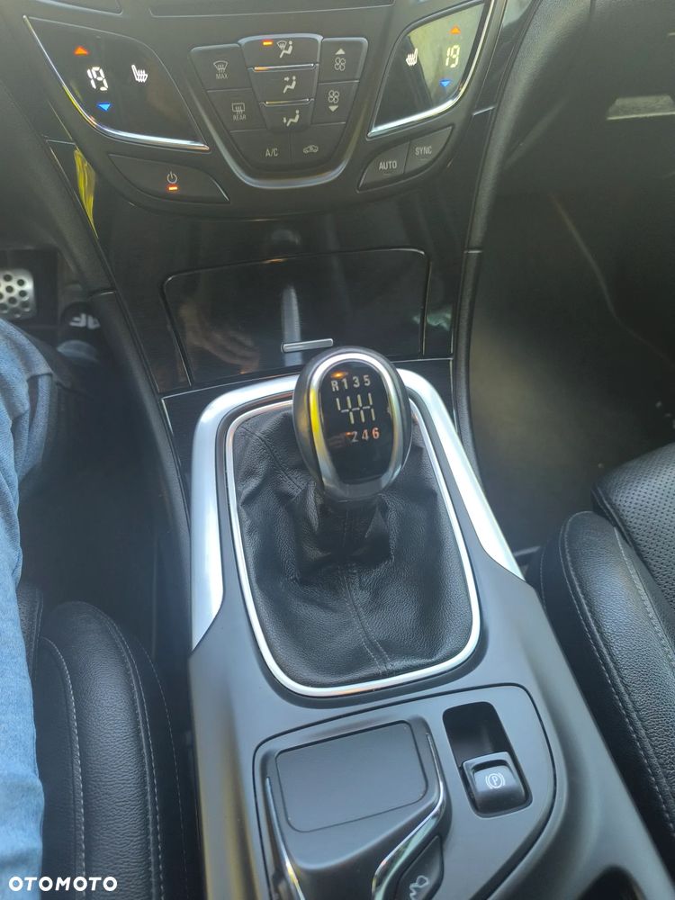 Opel Insignia - 19
