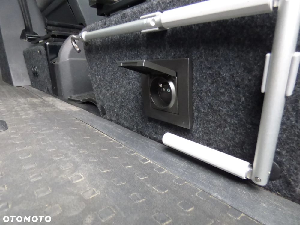 Volkswagen Multivan L1 Startline 4Motion - 32