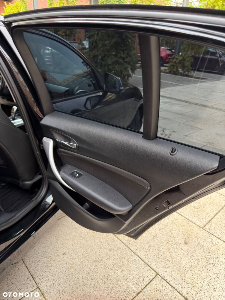 BMW Seria 1 118d Edition M Sport Shadow - 17