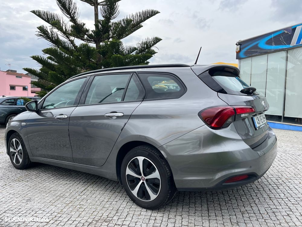 Fiat Tipo Station Wagon 1.6 M-Jet Lounge - 12