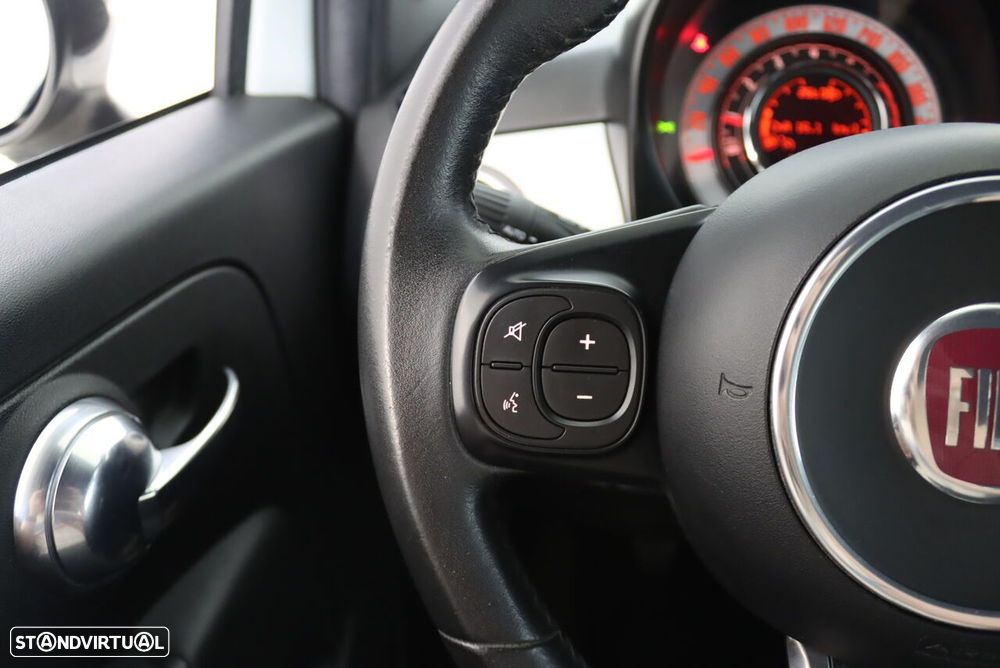 Fiat 500C 1.0 Hybrid Connect - 12