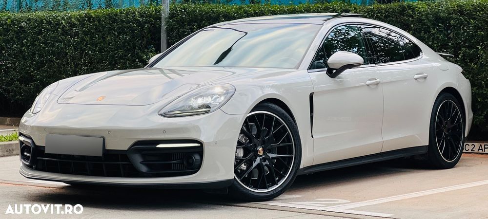Porsche Panamera 4 E-Hybrid - 1