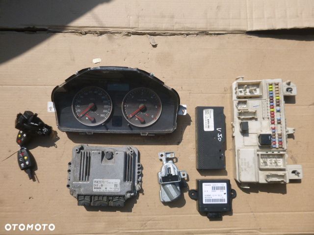 ZESTAW STARTOWY KOMPUTER STACYJKA IMMOBILIZER BOSCH 0281011775 VOLVO V50 1.6 D - 16