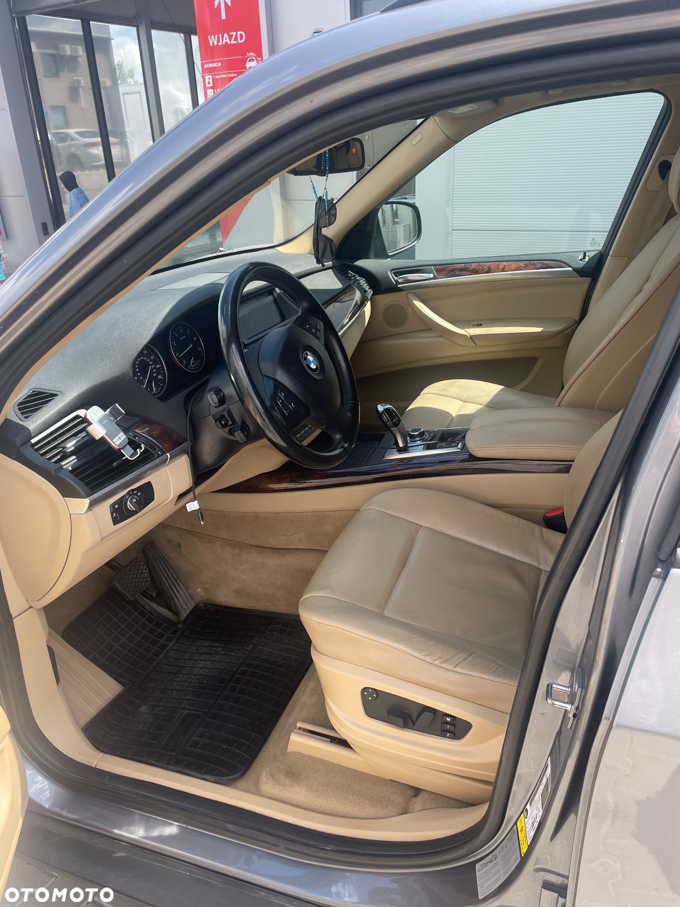 BMW X5 3.0si xDrive - 7