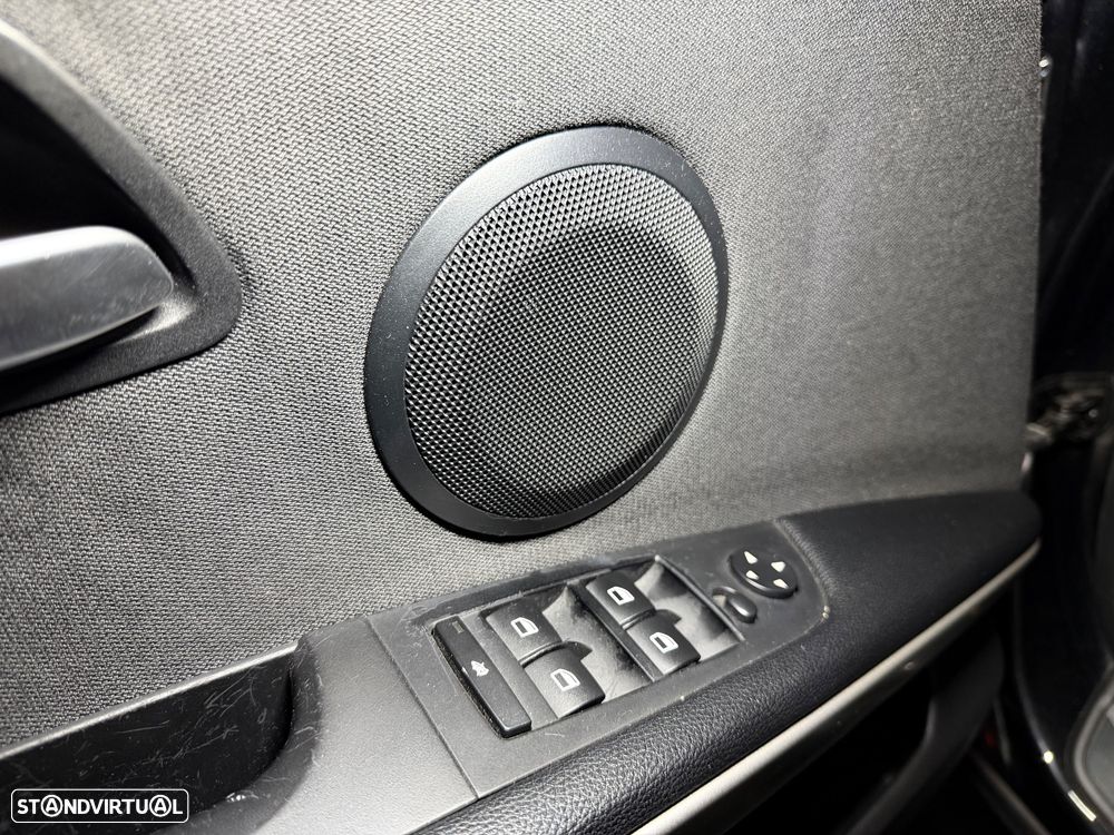 BMW 318 d Navigation Sport - 14