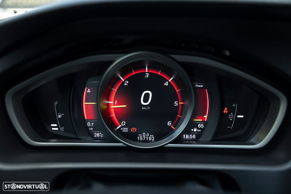 Volvo V40 2.0 D2 R-Design Momentum - 11