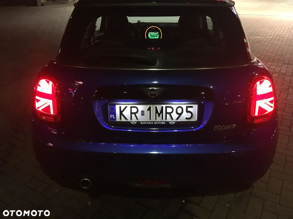 MINI Cooper Standard - 16