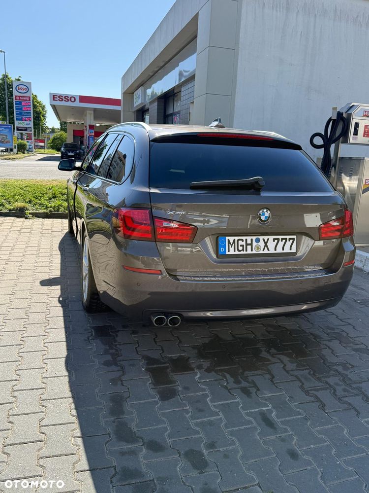 BMW Seria 5 525d xDrive - 5