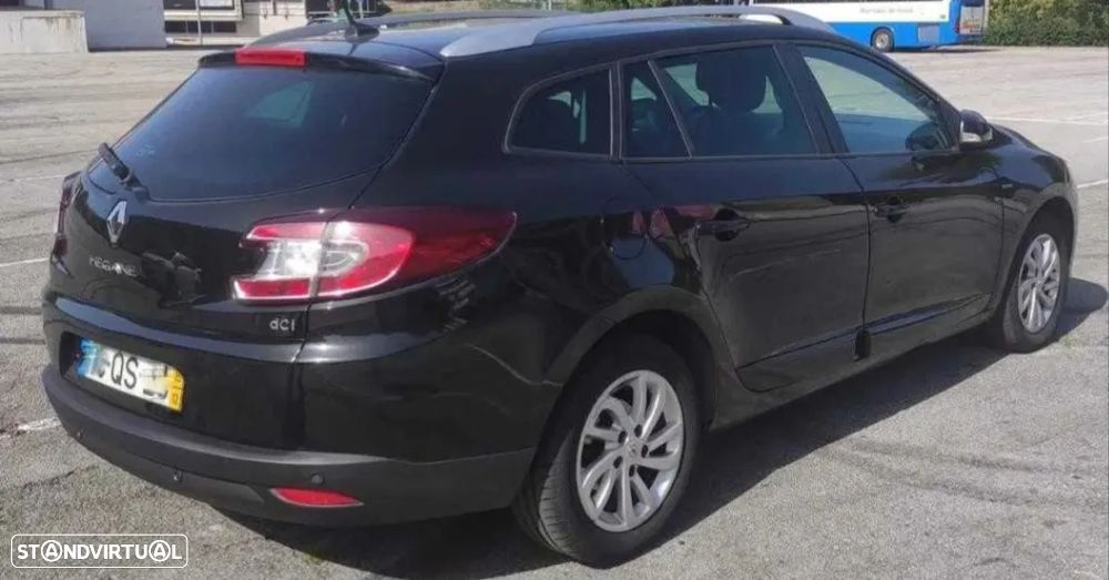 Renault Mégane Sport Tourer - 2