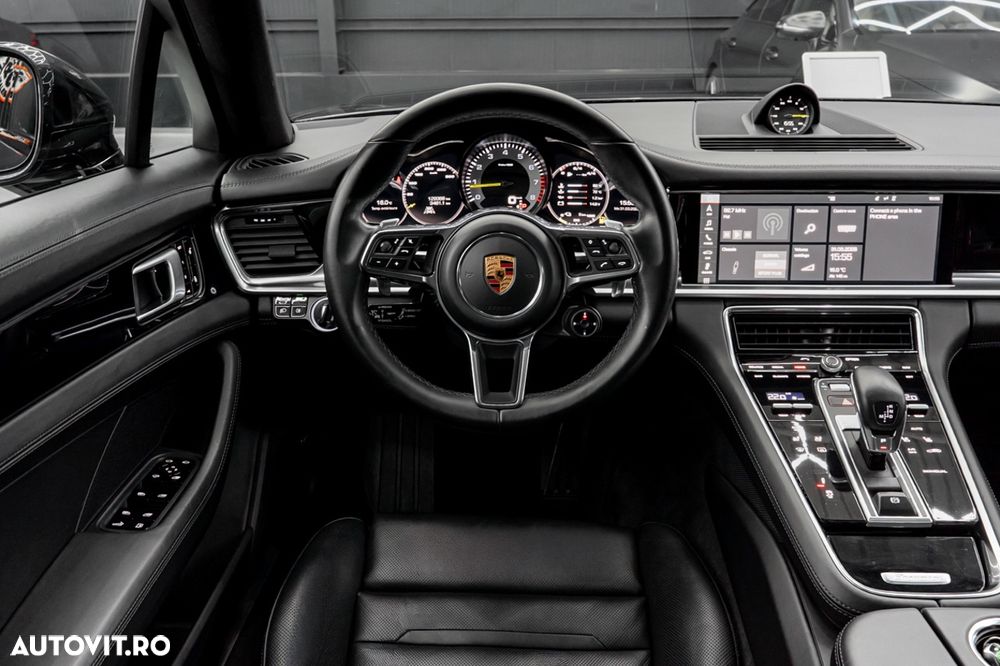 Porsche Panamera 4 E-Hybrid - 10