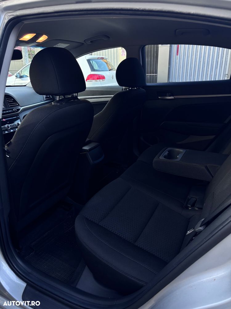 Hyundai Elantra 1.6 MPi Highway - 8