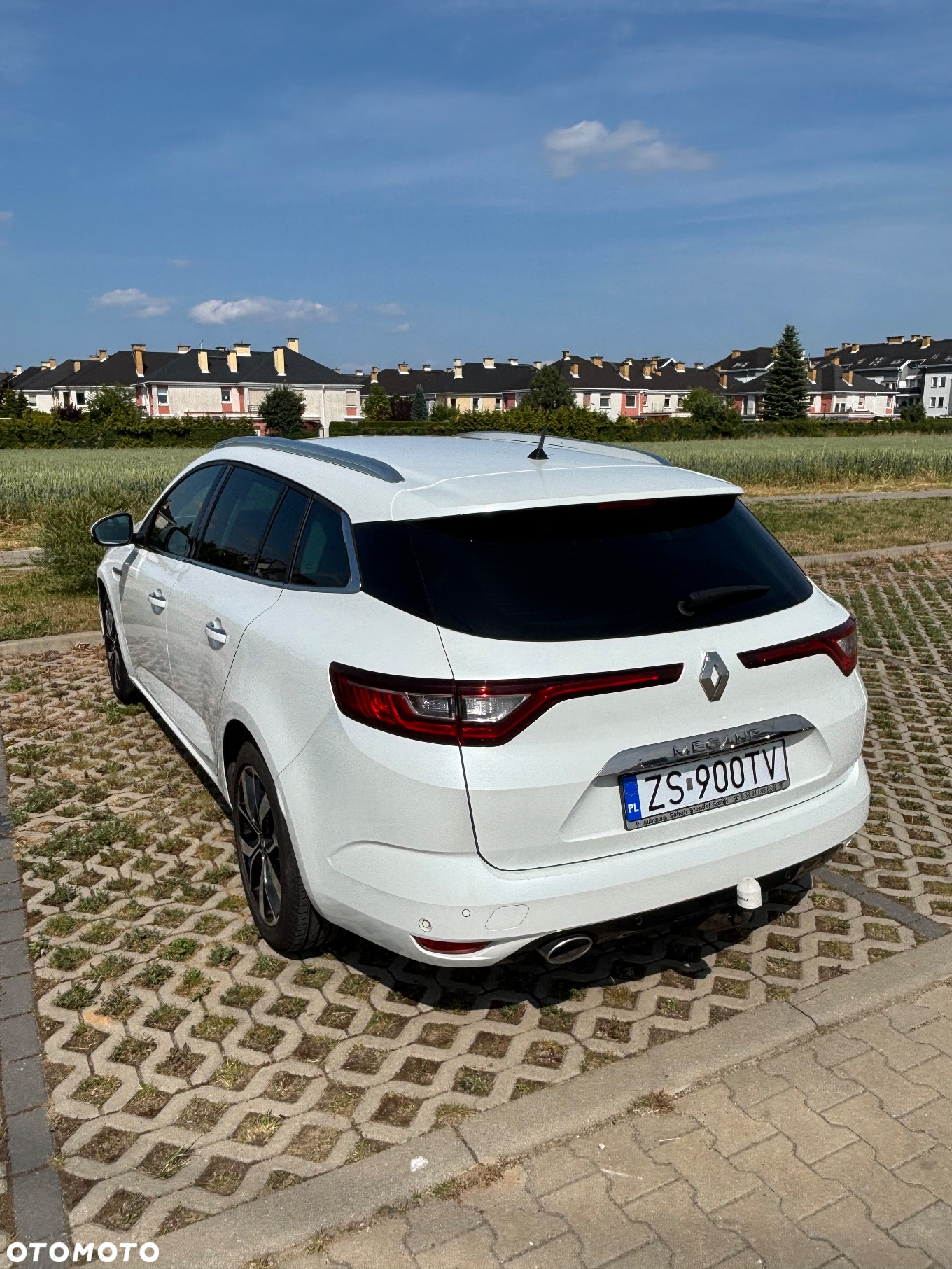 Renault Megane BLUE dCi 150 EDC BOSE EDITION - 8