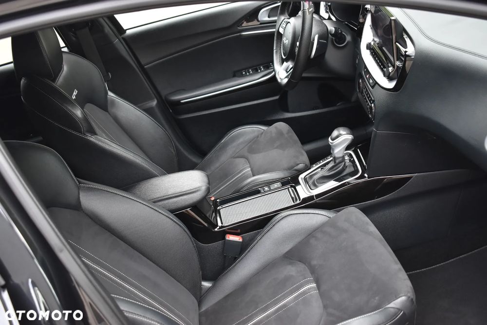 Kia ProCeed 1.5 T-GDI DCT7 OPF GT LINE - 25