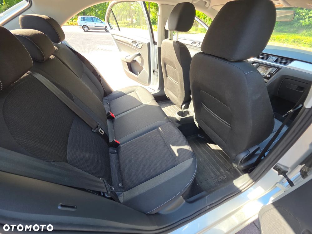Skoda RAPID 1.2 TSI Ambition - 14