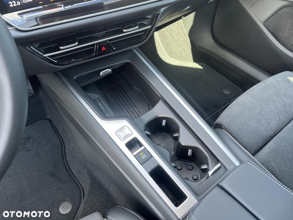 Volkswagen Passat - 32