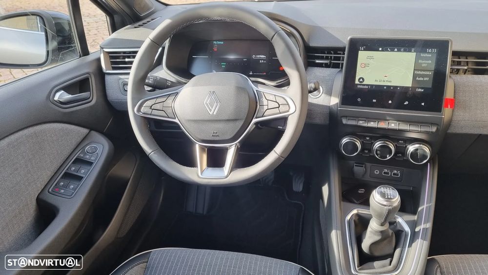Renault Clio 1.0 TCe Techno Bi-Fuel - 27