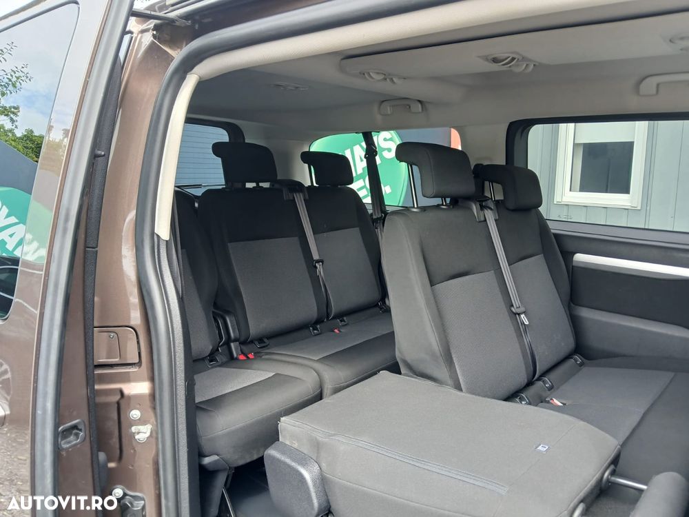 Toyota Proace 1.5 D-4D 120CP 7+1 L2H1 Comfort - 18