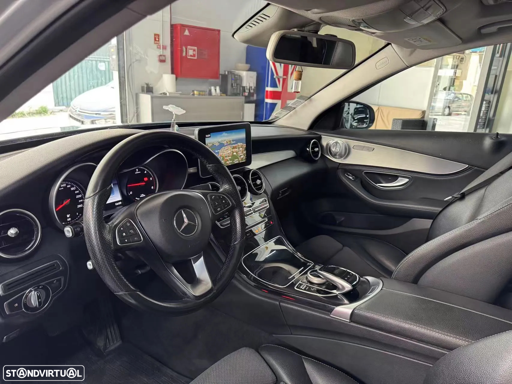 Mercedes-Benz C 300 BlueTEC Hybrid Avantgarde - 11