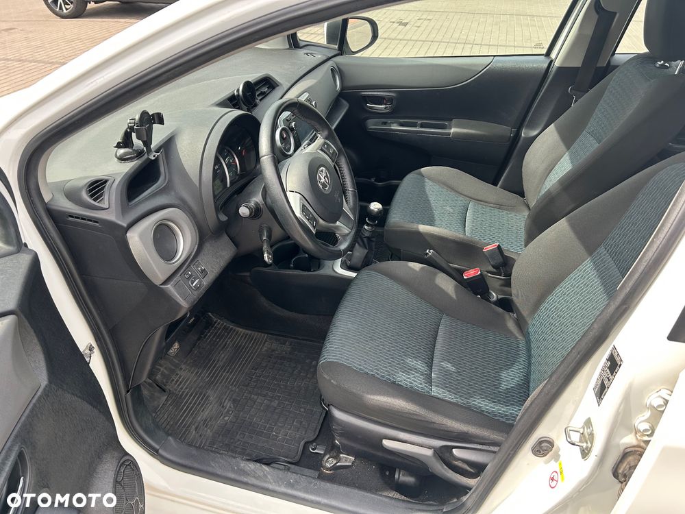 Toyota Yaris 1.4 D-4D Terra A/C - 16