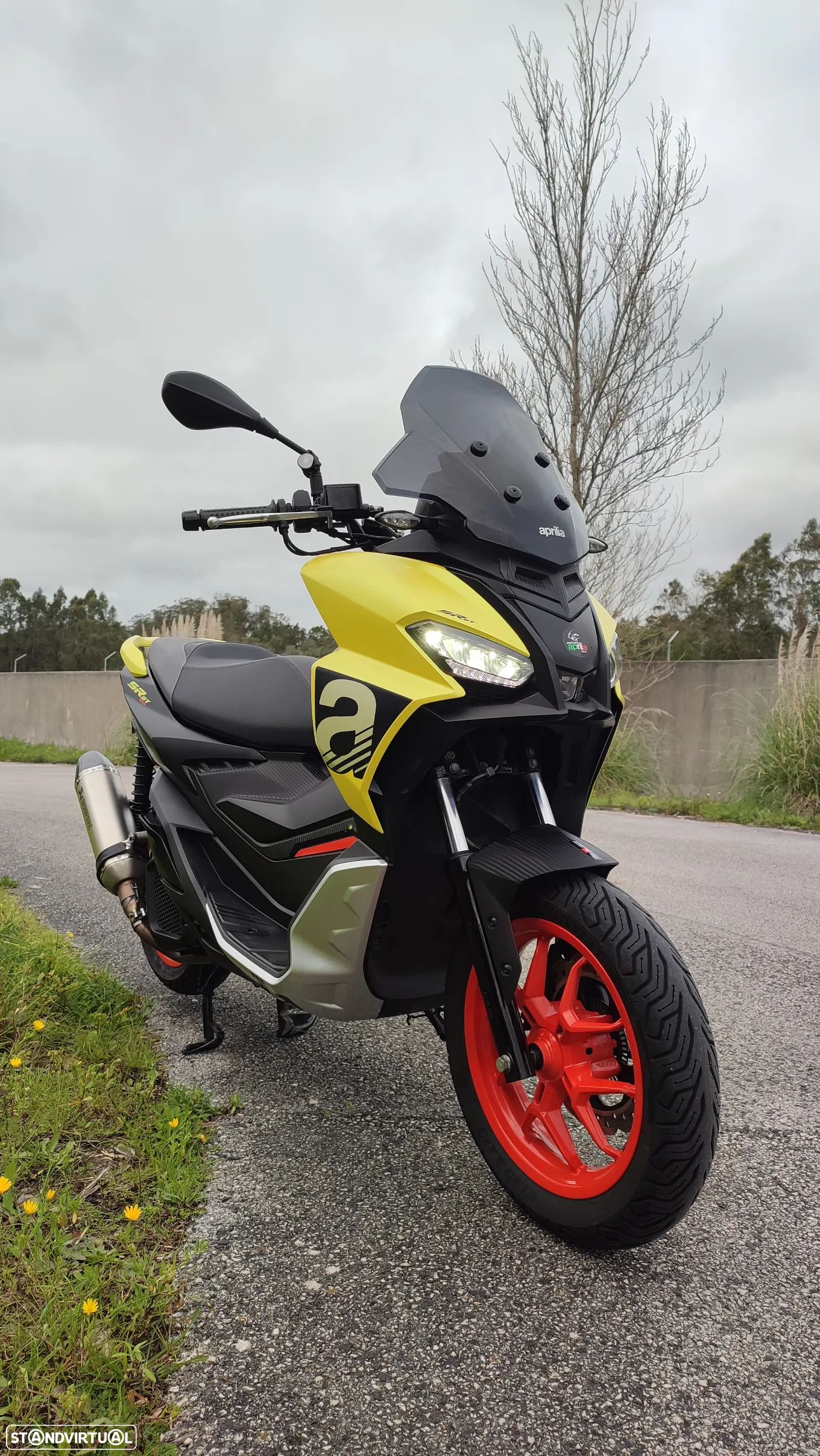 Aprilia SR SR GT - 1