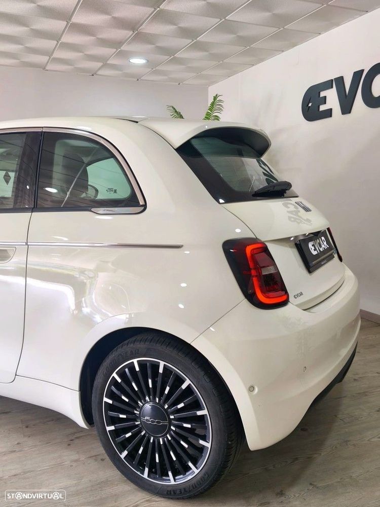 Fiat 500e 3 + 1 La Prima - 33
