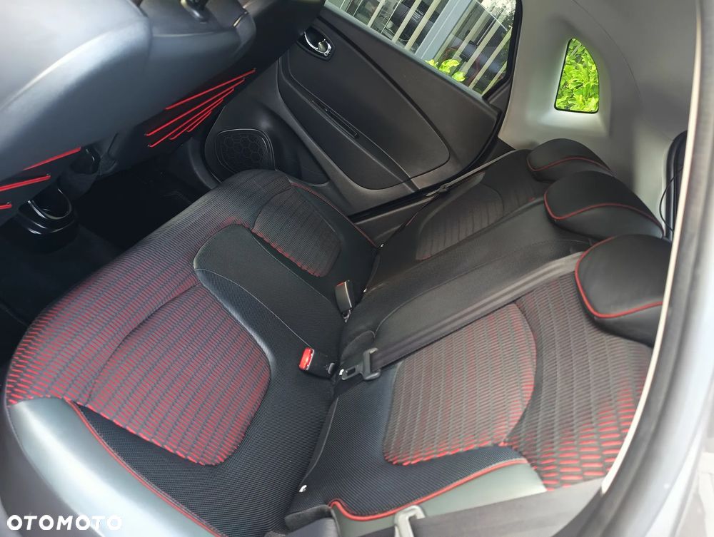 Renault Captur 1.2 Energy TCe Limited EDC - 11