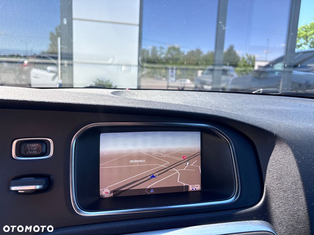 Volvo V40 D3 Geartronic RDesign - 27