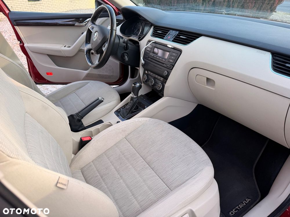 Skoda Octavia 1.4 TSI Elegance DSG - 22