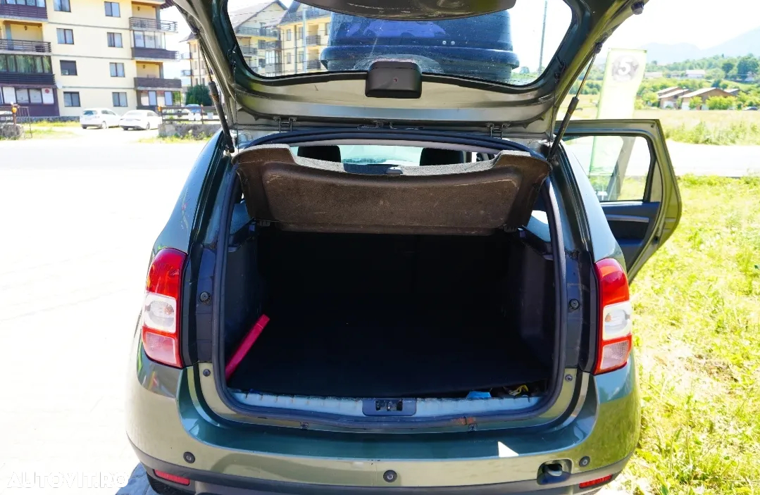 Dacia Duster 1.6 4x4 Laureate - 5