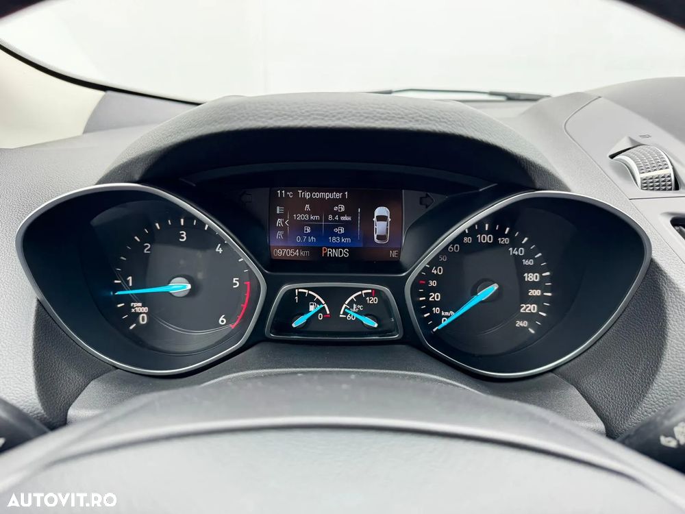 Ford Kuga 2.0 TDCi 4x4 Aut. Trend - 29