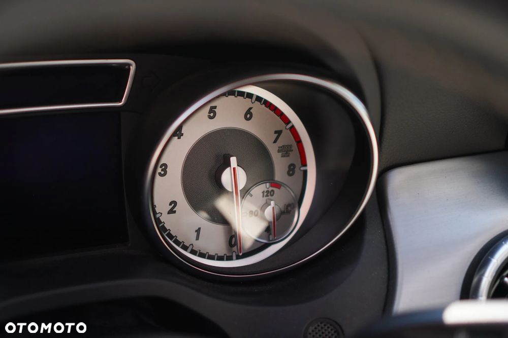 Mercedes-Benz CLA 250 4-Matic Sport - 39