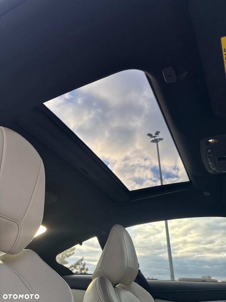 Infiniti Q60 2.0t Sport - 12