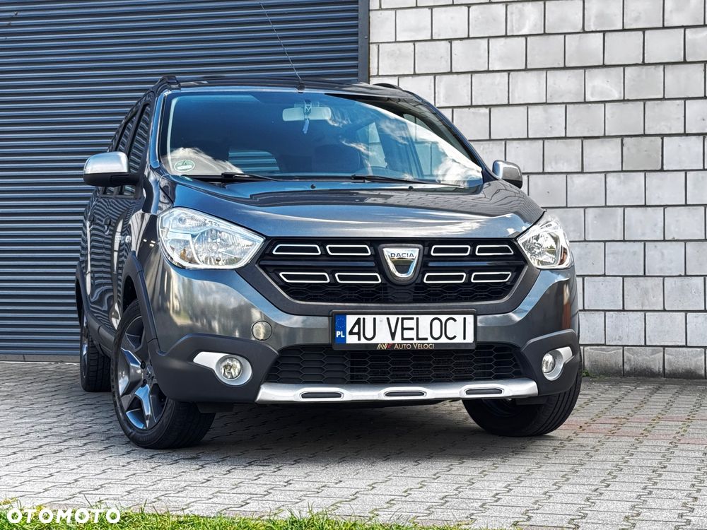 Dacia Lodgy 1.6 SCe Stepway S&S - 12