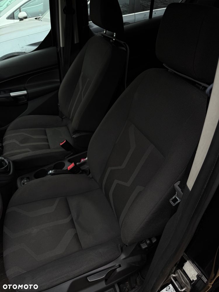 Ford Tourneo Connect Grand - 13