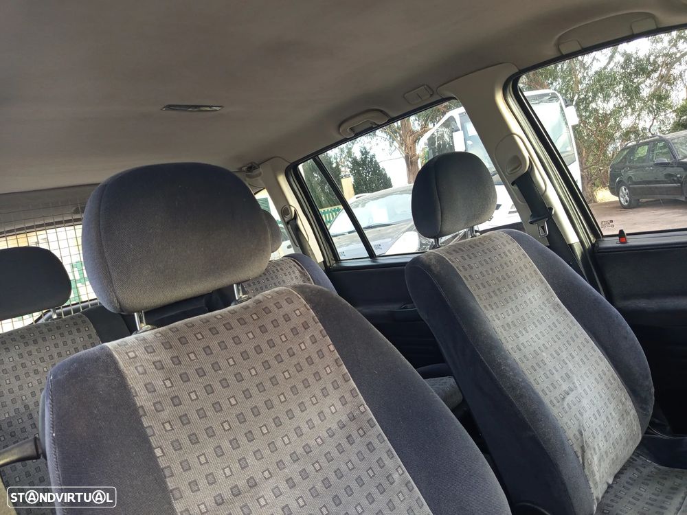 Opel Zafira 2.0 DTi Confort - 26