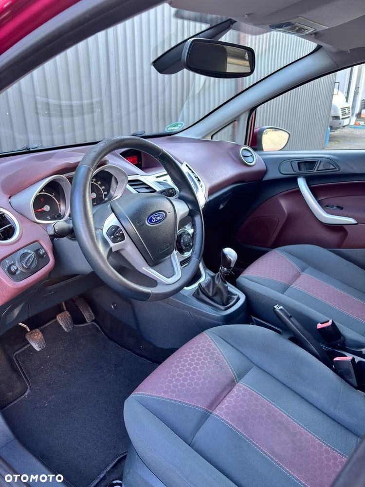 Ford Fiesta 1.25 SYNC Edition - 19
