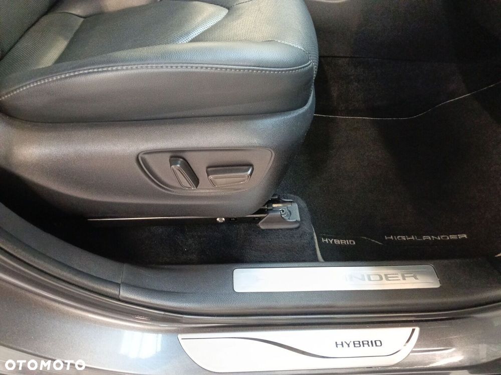 Toyota Highlander - 12