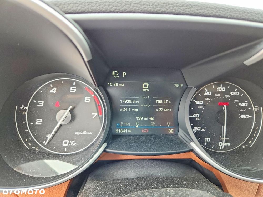 Alfa Romeo Giulia 2.0 Turbo TI Q4 - 9