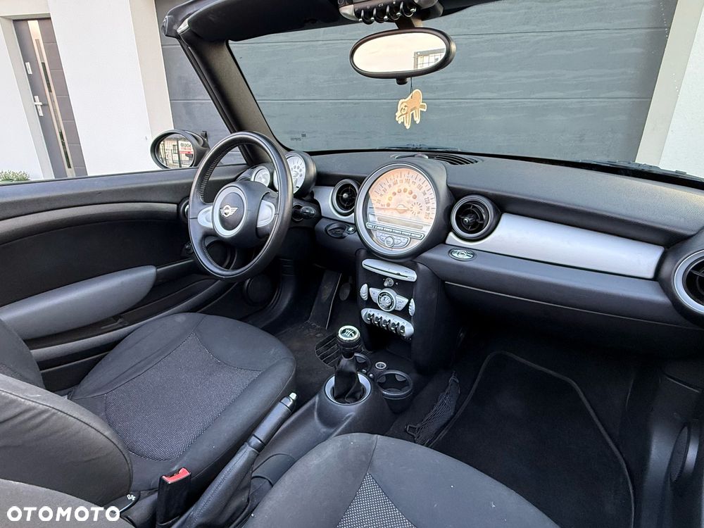 MINI Cooper Standard - 23