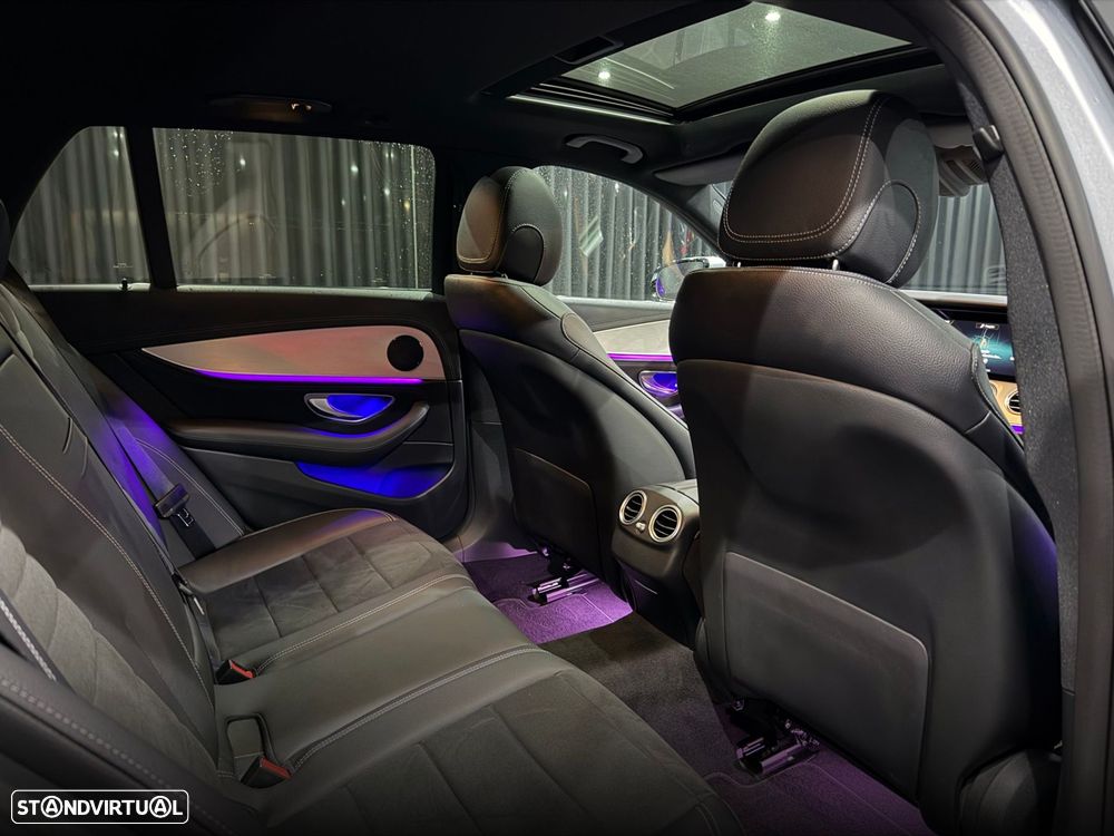 Mercedes-Benz E 300 9G-TRONIC AMG Line - 42