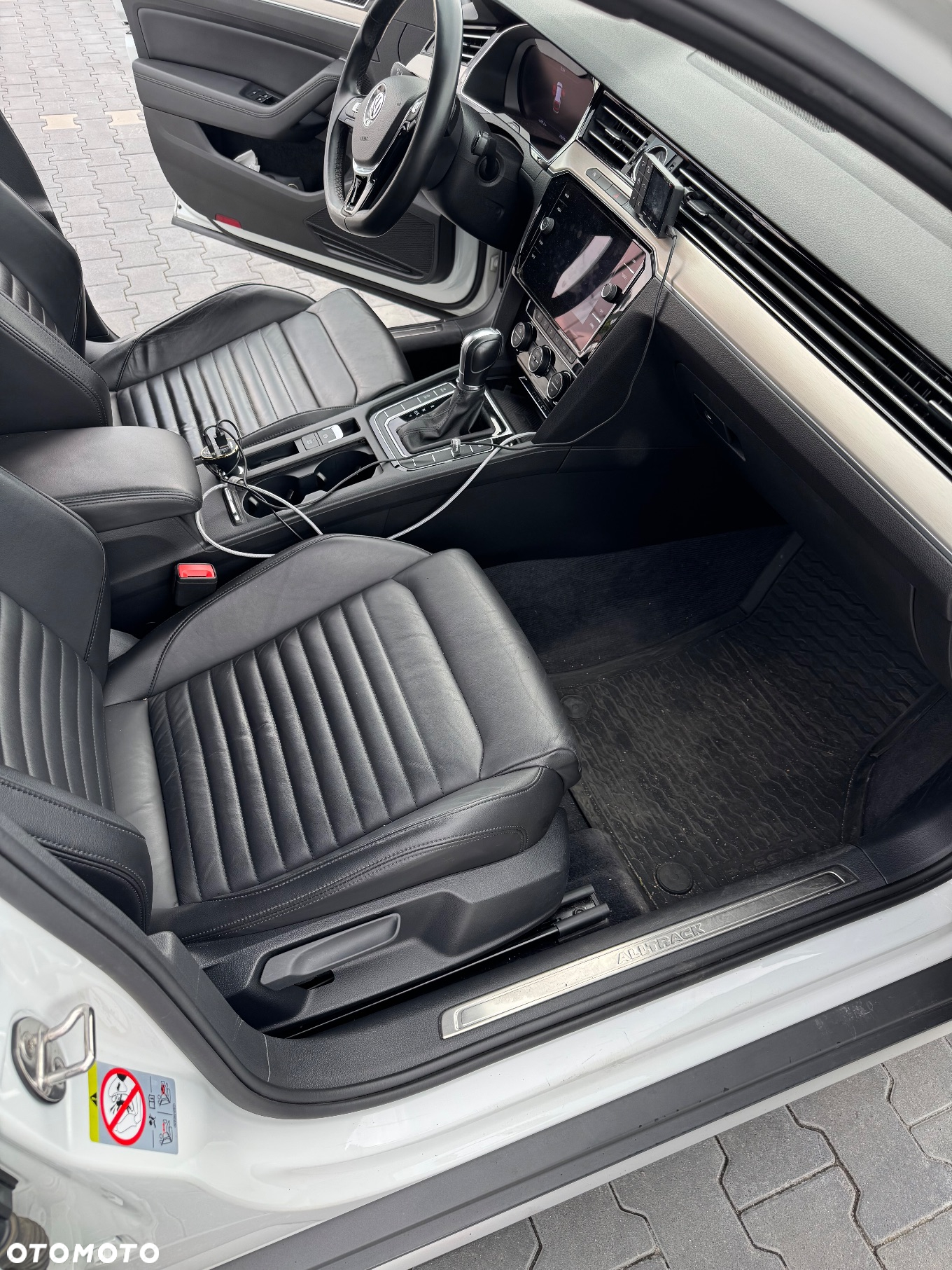 Volkswagen Passat Alltrack 2.0 TDI SCR 4Motion DSG - 19