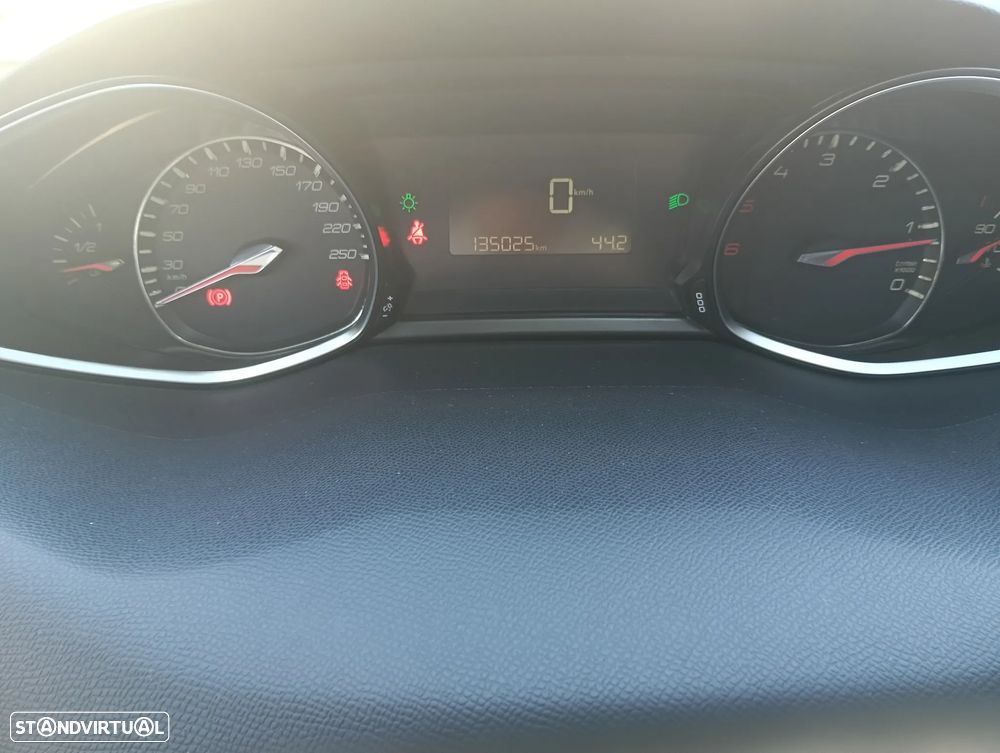 Peugeot 308 SW 1.5 BlueHDi Style - 31