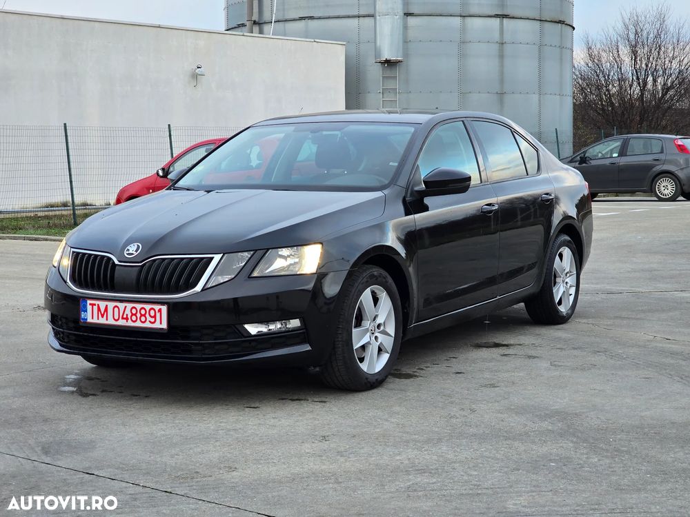 Skoda Octavia 2.0 TDI DSG Ambition - 2