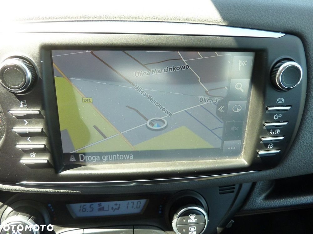 Toyota Yaris - 20