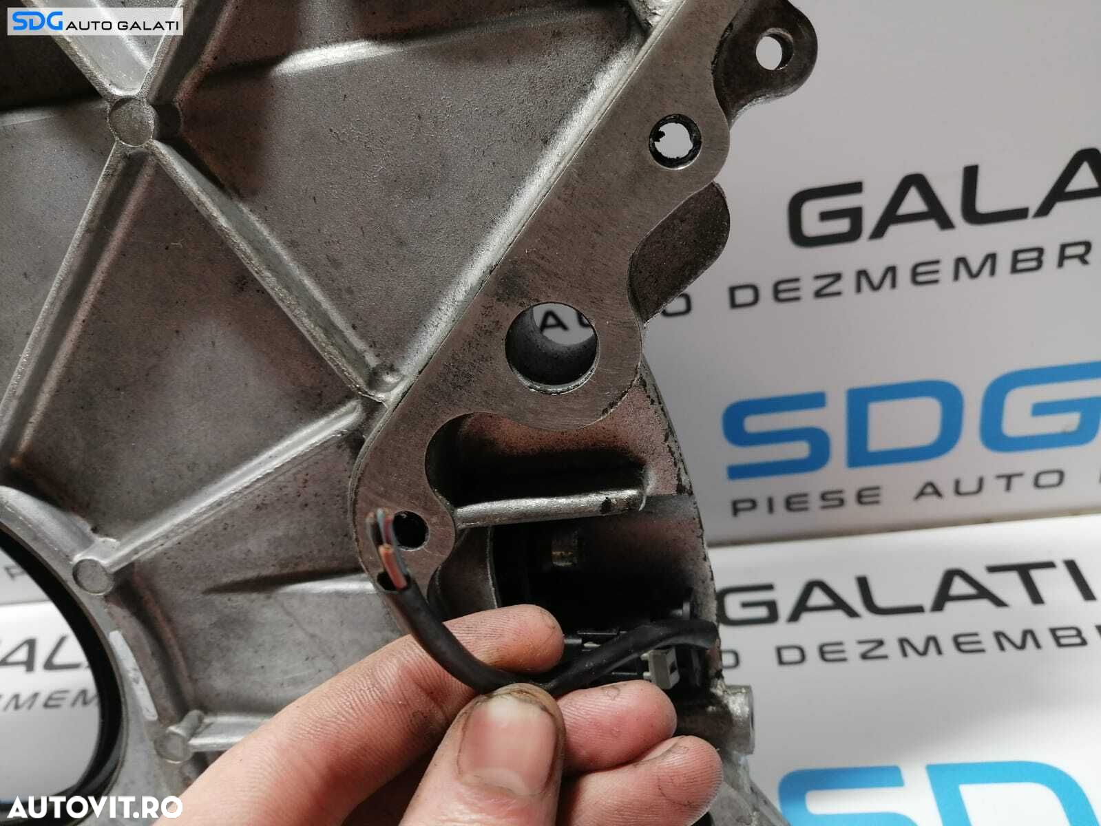 Capac cu Senzor Pozitie Vibrochen Arbore Cotit BMW Seria 5 F10 F11 520 2.0 D N47 2010 - 2017 Cod 1114781069503 14795910 7810695 - 4