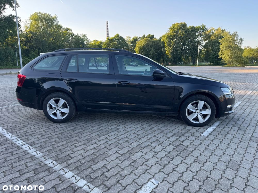 Skoda Octavia 2.0 TDI Ambition DSG - 5