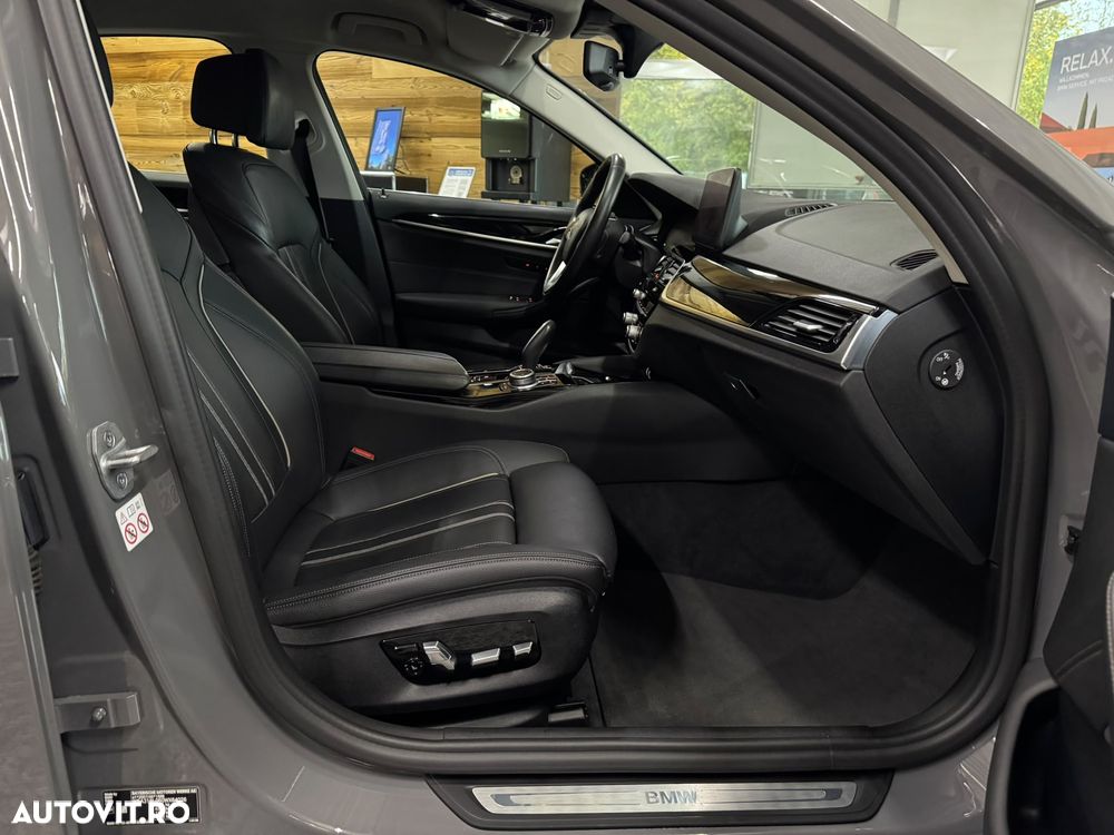 BMW Seria 5 520d Aut. - 11