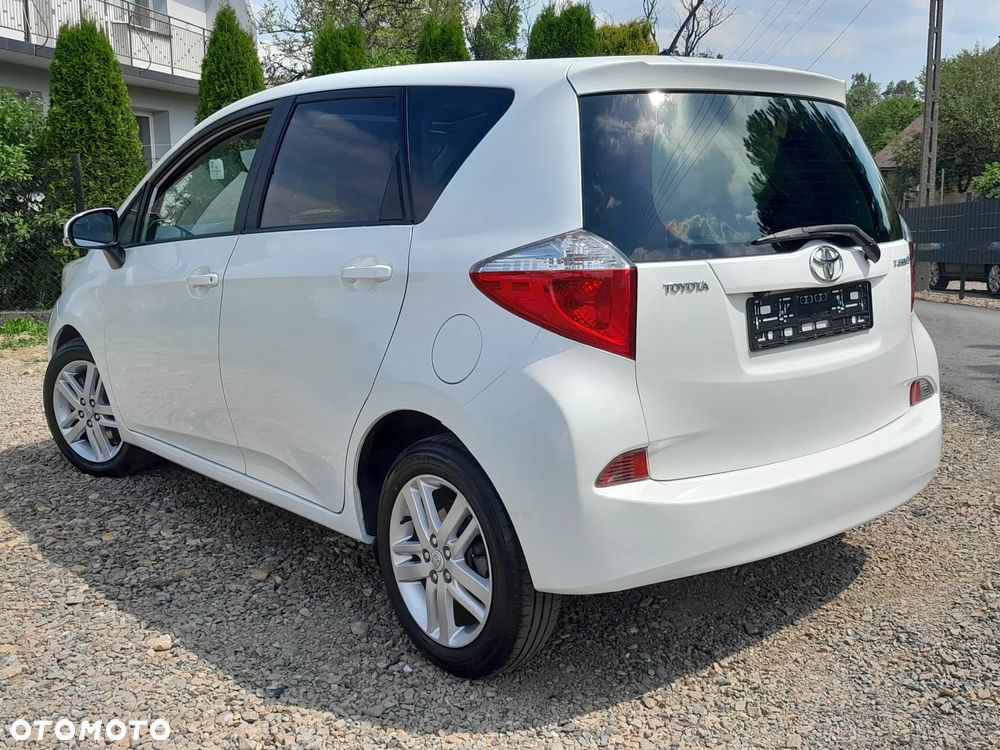 Toyota Verso S 1.4 D-4D Comfort - 23