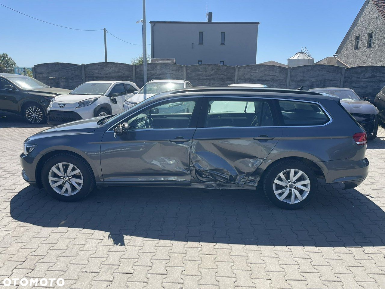 Volkswagen Passat Variant 2.0 TDI SCR BlueMotion Comfortline - 4