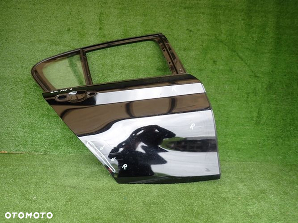 BMW F20 F21 1 drzwi prawe tylne tył